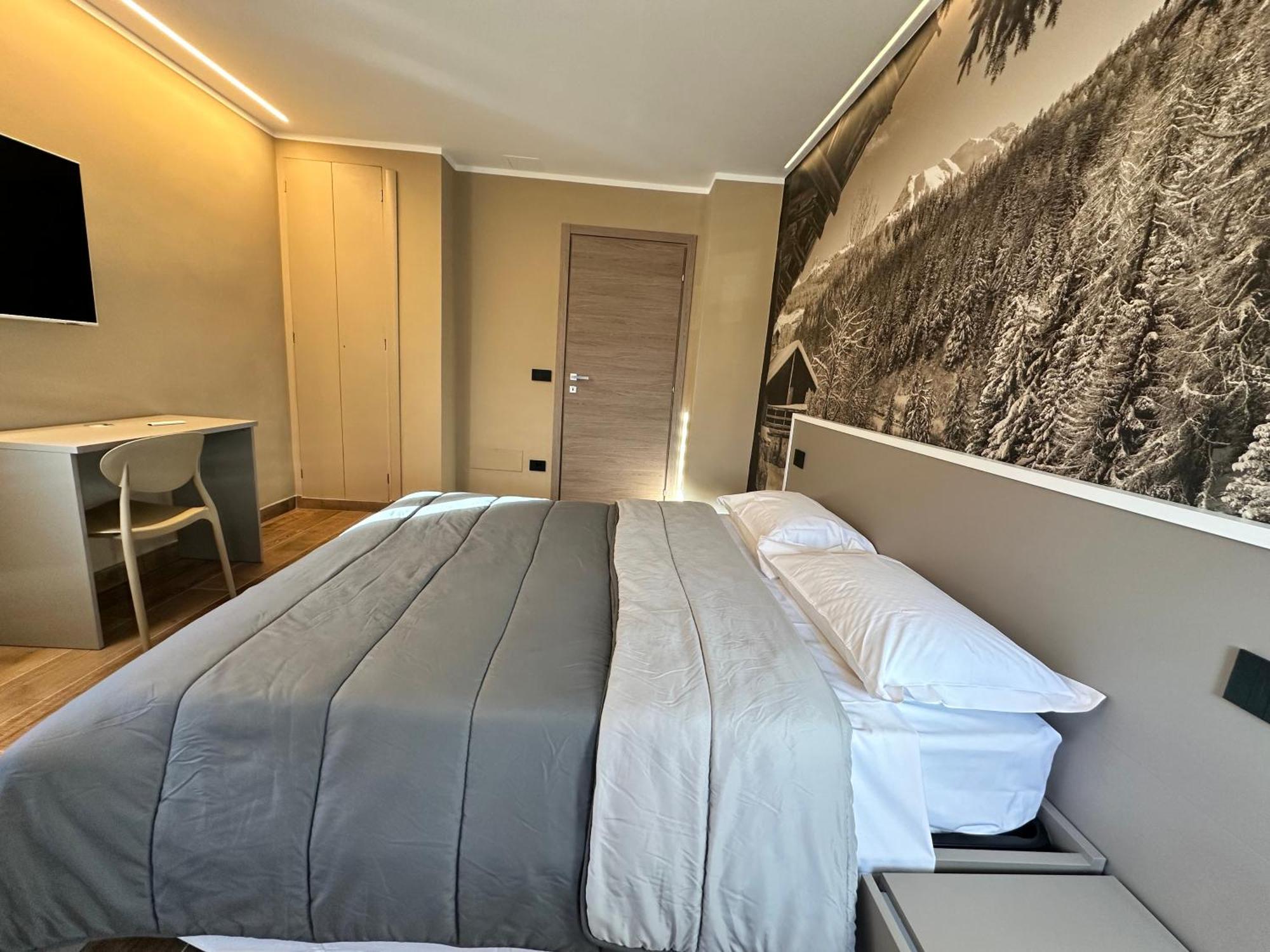 Aosta Center Holidays Apartments Esterno foto